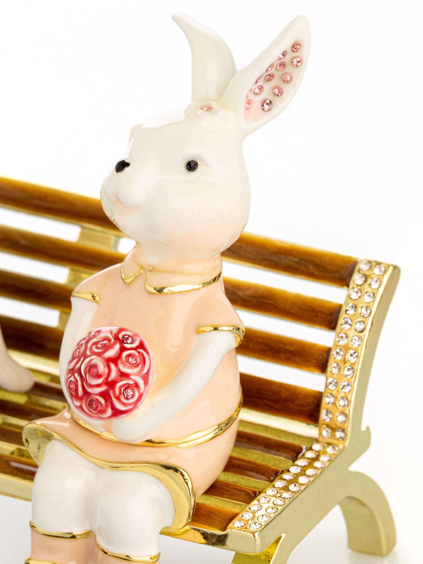 Keren Kopal 2 bunnies in love sitting on a bench, valentine flowers and chocolates