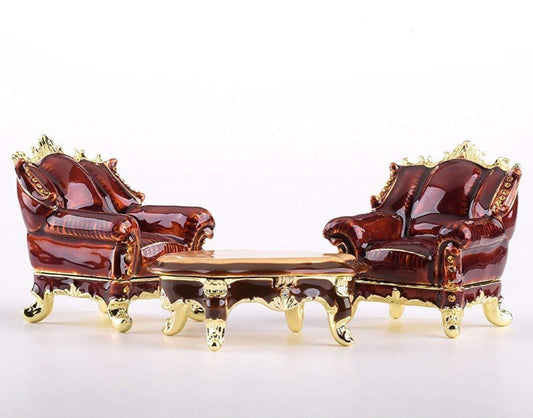 Keren Kopal Chairs and Table