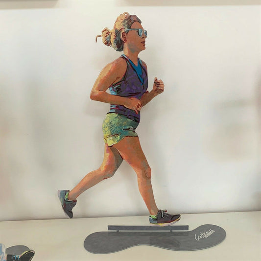 'LADY RUNNER' - גרשטיין | סדרת אנשים