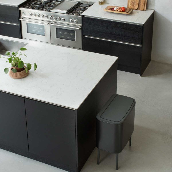 Brabantia | BO פח טאץ 36 ליטר, שחור מט