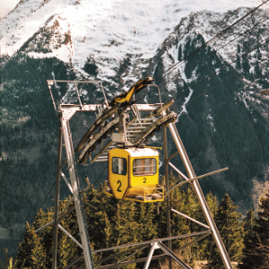 Kinfolk Travel Hardcover - ספר קינפולק טיול