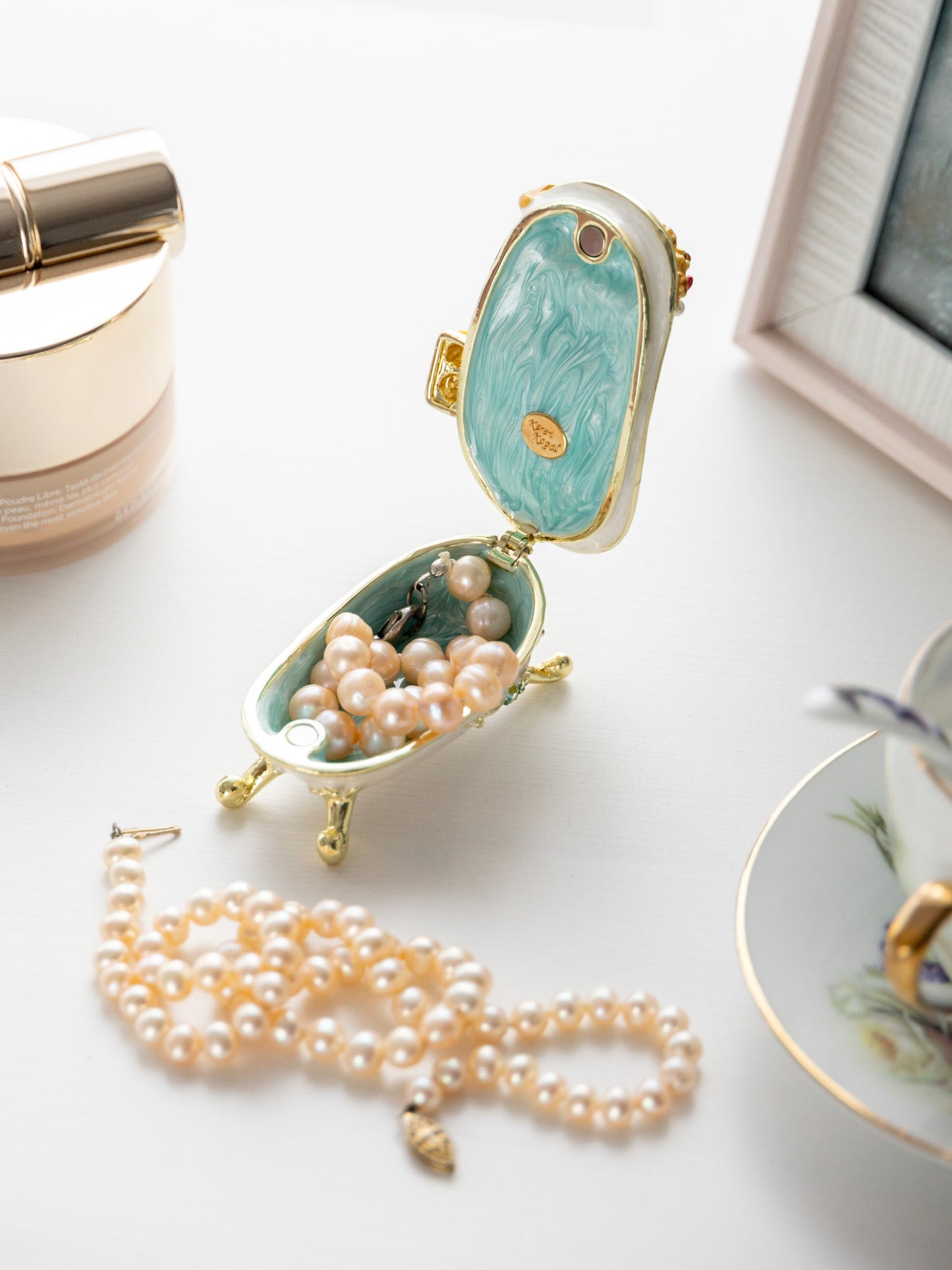 Keren Kopal Lady Cat Bath