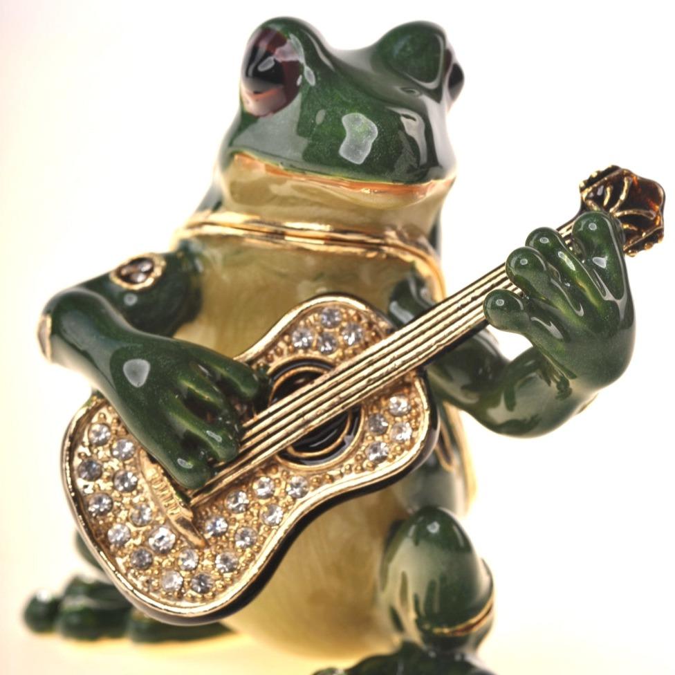 Keren Kopal Guitar Playing Frog