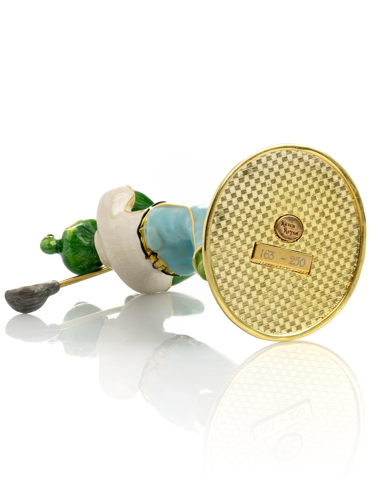 Keren Kopal Frog Playing Golf