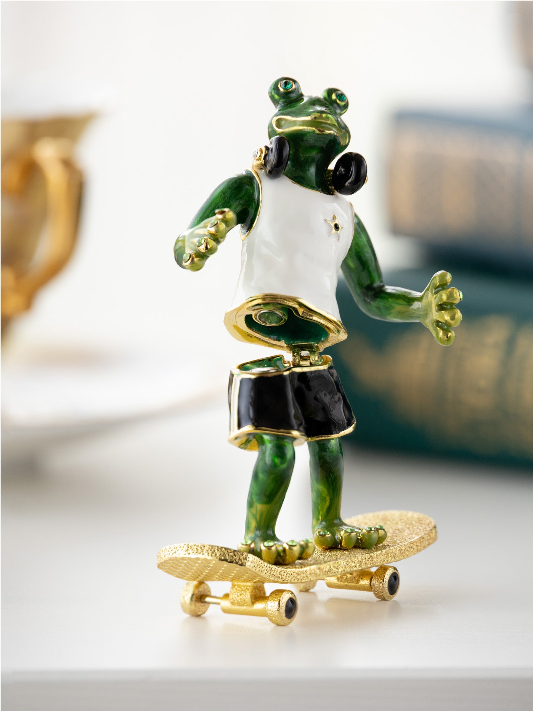 Keren Kopal Skateboarding Frog