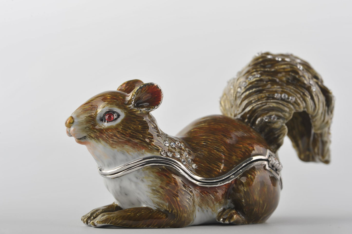 Keren Kopal Grey Squirrel with Red Eyes