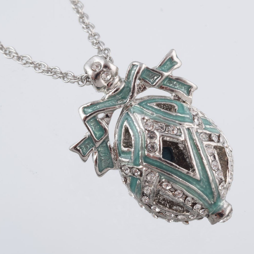 Silver & Light Green Egg Pendant Necklace - Exquisite Decor