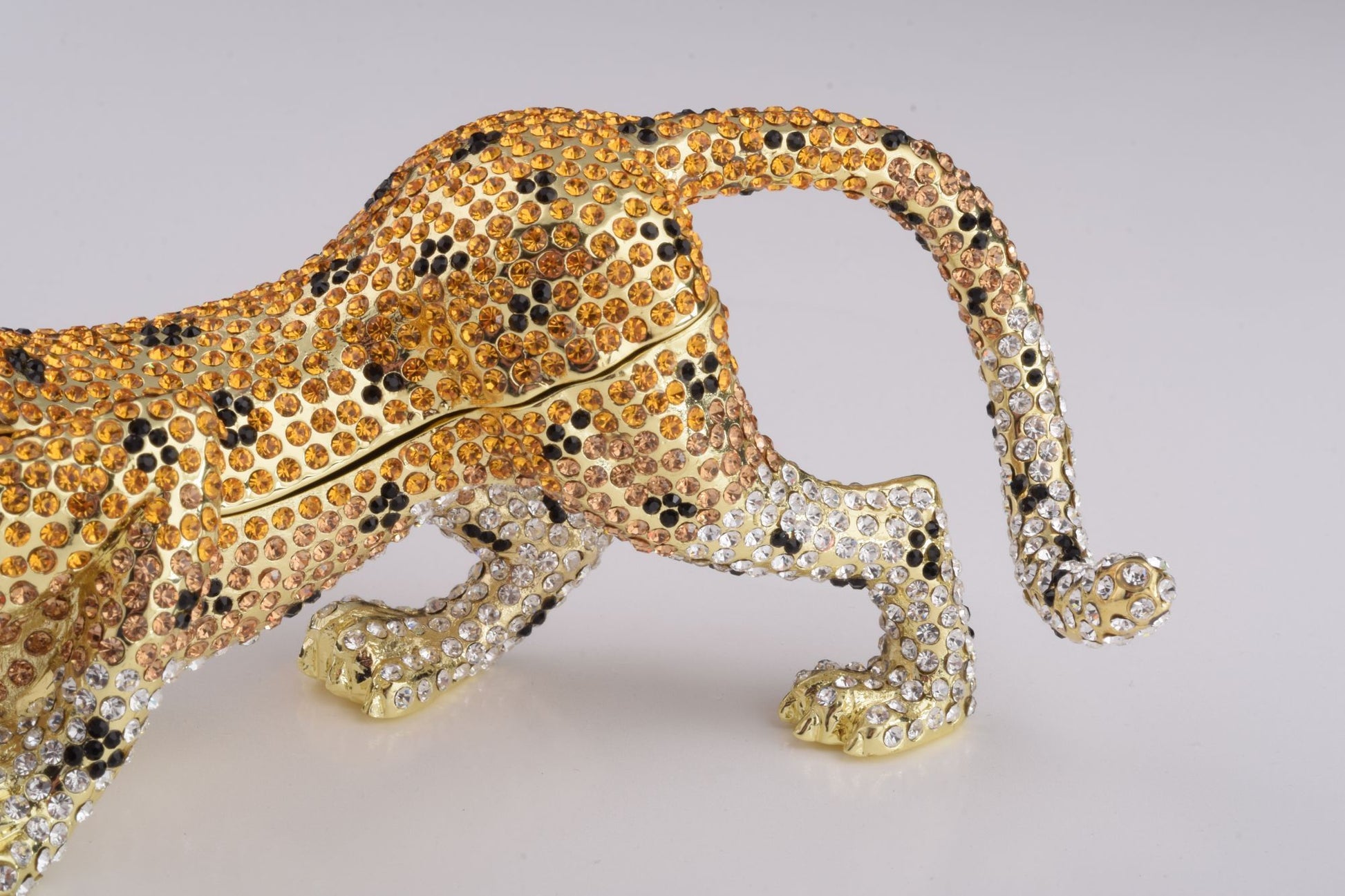 Keren Kopal Brown Lioness, cheetah