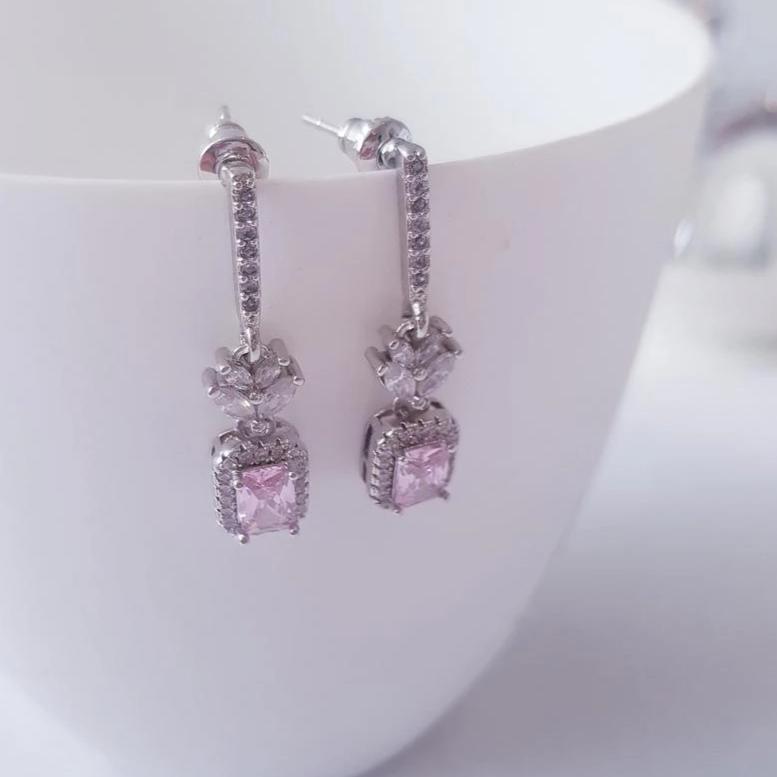 Drop Marquees Earrings